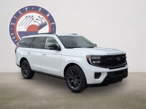 Photos of 2025 Ford Expedition Platinum for sale in Crestview, FL at Step One Ford Crestview