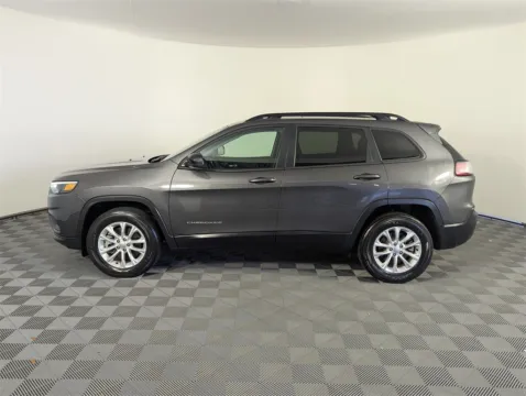 More photos of 2022 Jeep Cherokee Latitude Lux at Step One Kia Fort Walton Beach, FL