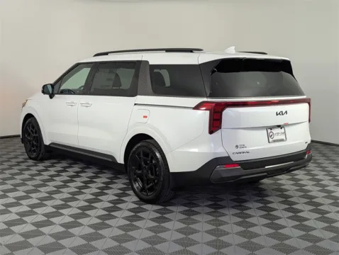More photos of 2026 Kia Carnival Hybrid SX at Step One Kia Fort Walton Beach, FL