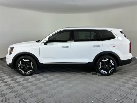 More photos of 2025 Kia Telluride S at Step One Kia Fort Walton Beach, FL
