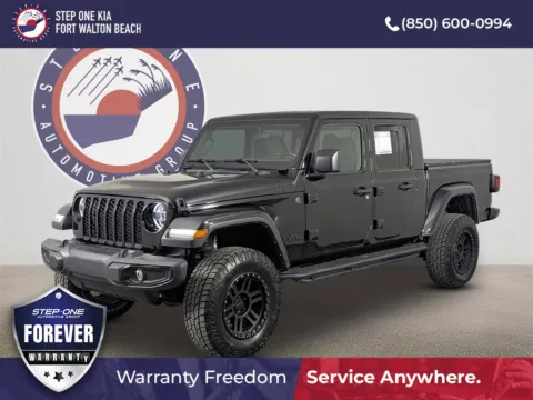 Black 2022 Jeep Gladiator Altitude for sale in Fort Walton Beach, FL
