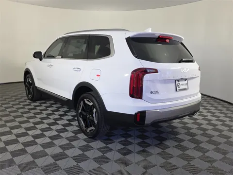 More photos of 2025 Kia Telluride S at Step One Kia Fort Walton Beach, FL
