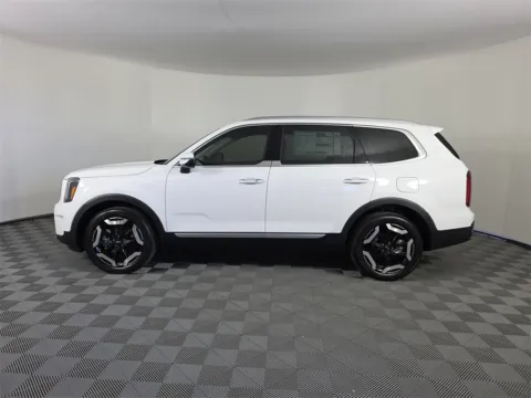 More photos of 2025 Kia Telluride S at Step One Kia Fort Walton Beach, FL