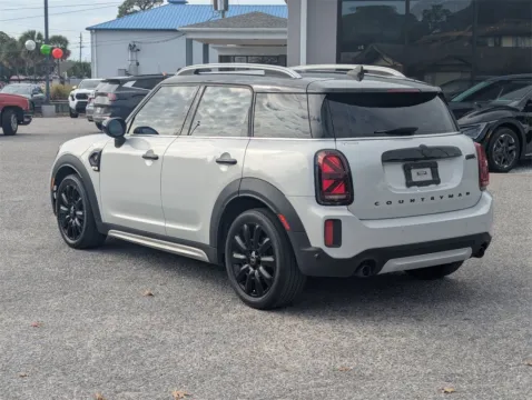 More photos of 2022 MINI Cooper S Countryman Signature at Step One Kia Fort Walton Beach, FL