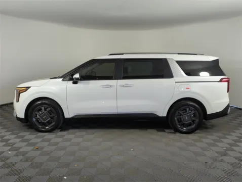 More photos of 2026 Kia Carnival Hybrid EX at Step One Kia Fort Walton Beach, FL