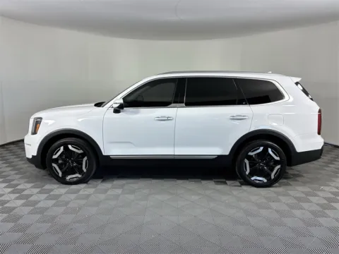 More photos of 2024 Kia Telluride S at Step One Kia Fort Walton Beach, FL