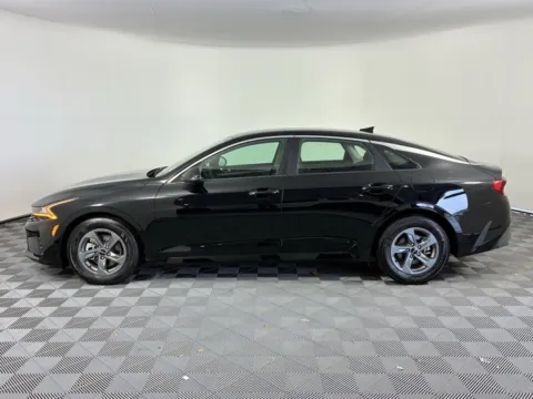 More photos of 2022 Kia K5 LX at Step One Kia Fort Walton Beach, FL