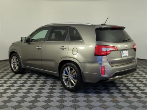 More photos of 2015 Kia Sorento Limited V6 at Step One Kia Fort Walton Beach, FL