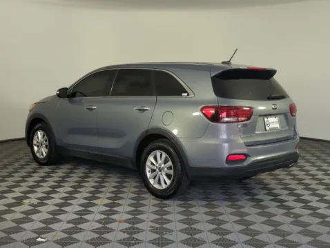 More photos of 2019 Kia Sorento L at Step One Kia Fort Walton Beach, FL