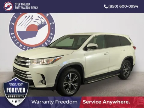 White 2019 Toyota Highlander LE for sale in Fort Walton Beach, FL