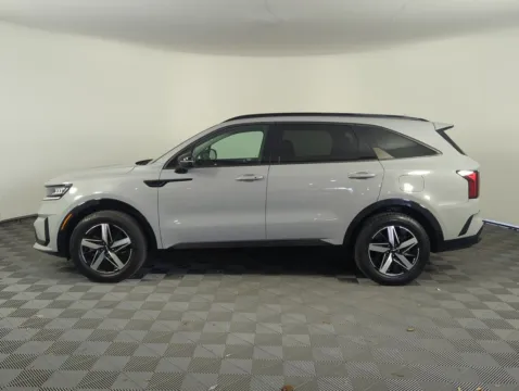 More photos of 2022 Kia Sorento EX at Step One Kia Fort Walton Beach, FL