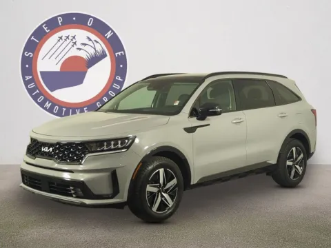 Photos of 2022 Kia Sorento EX for sale in Fort Walton Beach, FL at Step One Kia Fort Walton Beach