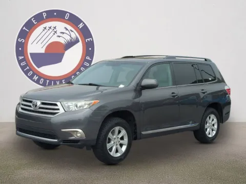 Photos of 2011 Toyota Highlander Limited for sale in Fort Walton Beach, FL at Step One Kia Fort Walton Beach