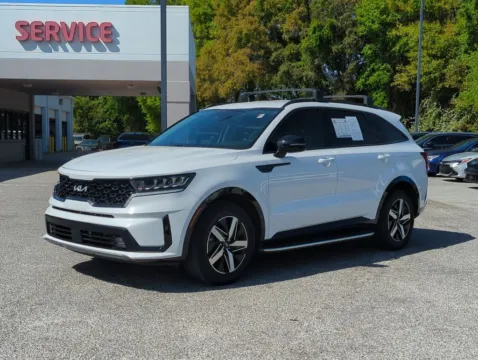 Photos of 2022 Kia Sorento EX for sale in Fort Walton Beach, FL at Step One Kia Fort Walton Beach