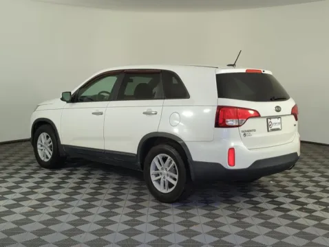 More photos of 2014 Kia Sorento LX at Step One Kia Fort Walton Beach, FL