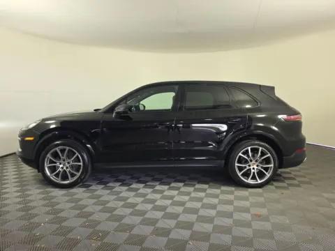 More photos of 2020 Porsche Cayenne at Step One Kia Fort Walton Beach, FL