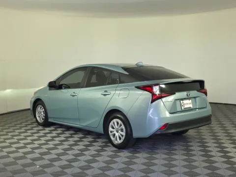 More photos of 2021 Toyota Prius L at Step One Kia Fort Walton Beach, FL