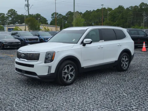 Photos of 2020 Kia Telluride EX for sale in Fort Walton Beach, FL at Step One Kia Fort Walton Beach