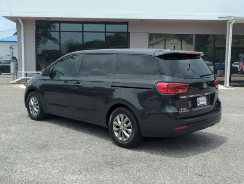 More photos of 2020 Kia Sedona LX at Step One Kia Fort Walton Beach, FL