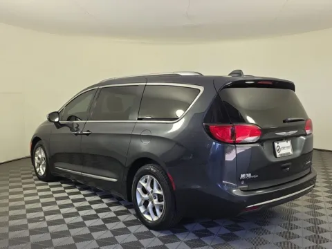 More photos of 2020 Chrysler Pacifica Limited at Step One Kia Fort Walton Beach, FL
