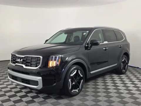 Photos of 2024 Kia Telluride S for sale in Fort Walton Beach, FL at Step One Kia Fort Walton Beach