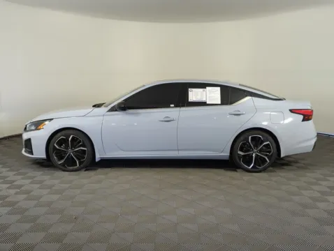 More photos of 2023 Nissan Altima 2.5 SR at Step One Kia Fort Walton Beach, FL