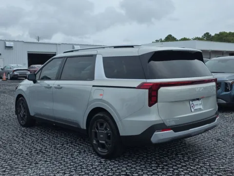 More photos of 2026 Kia Carnival Hybrid EX at Step One Kia Fort Walton Beach, FL