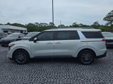 More photos of 2026 Kia Carnival Hybrid EX at Step One Kia Fort Walton Beach, FL