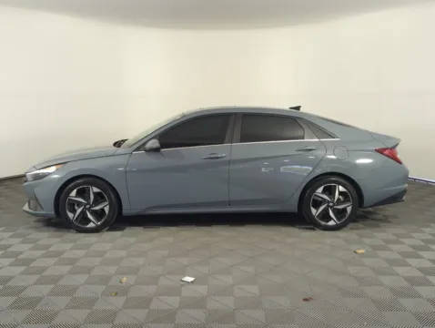 More photos of 2023 Hyundai Elantra Limited at Step One Kia Fort Walton Beach, FL