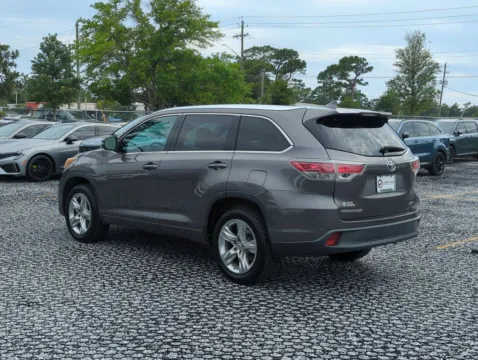 More photos of 2015 Toyota Highlander Limited at Step One Kia Fort Walton Beach, FL