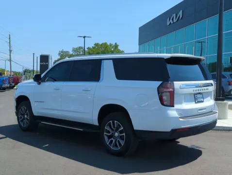 More photos of 2021 Chevrolet Suburban LT at Step One Kia Fort Walton Beach, FL