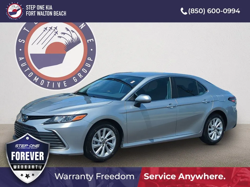2022 Toyota Camry LE