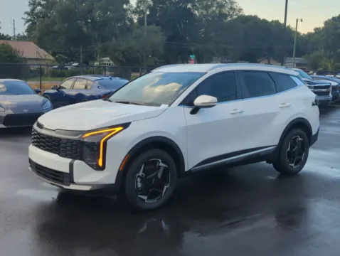 Photos of 2027 Kia Sportage Hybrid EX for sale in Fort Walton Beach, FL at Step One Kia Fort Walton Beach