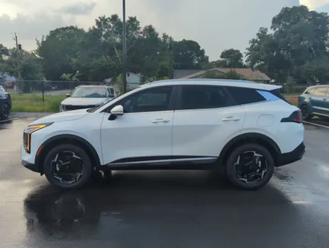 More photos of 2027 Kia Sportage Hybrid EX at Step One Kia Fort Walton Beach, FL
