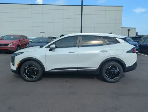 More photos of 2027 Kia Sportage Hybrid EX at Step One Kia Fort Walton Beach, FL
