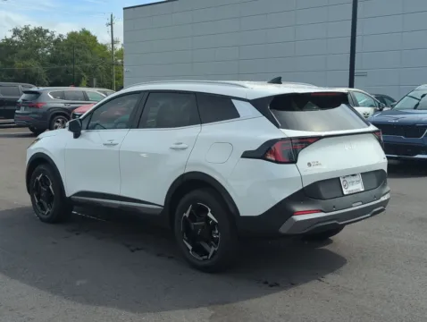 More photos of 2027 Kia Sportage Hybrid EX at Step One Kia Fort Walton Beach, FL