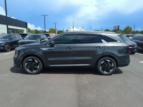 More photos of 2025 Kia Sorento Hybrid EX at Step One Kia Fort Walton Beach, FL