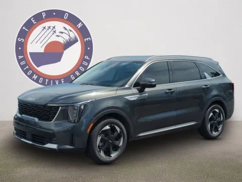 Photos of 2025 Kia Sorento Hybrid EX for sale in Fort Walton Beach, FL at Step One Kia Fort Walton Beach
