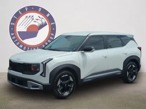 Photos of 2027 Kia Seltos EX for sale in Fort Walton Beach, FL at Step One Kia Fort Walton Beach