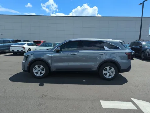 More photos of 2025 Kia Sorento LX at Step One Kia Fort Walton Beach, FL