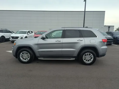 More photos of 2018 Jeep Grand Cherokee Laredo at Step One Kia Fort Walton Beach, FL