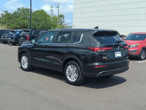 More photos of 2024 Mitsubishi Outlander ES at Step One Kia Fort Walton Beach, FL