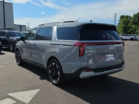 More photos of 2027 Kia Carnival EX at Step One Kia Fort Walton Beach, FL