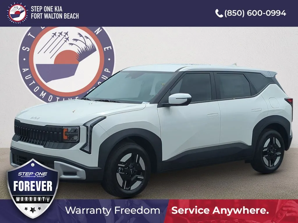 White 2027 Kia Seltos LX for sale in Fort Walton Beach, FL