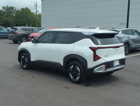 More photos of 2027 Kia Seltos LX at Step One Kia Fort Walton Beach, FL