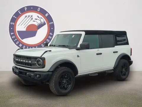 Photos of 2023 Ford Bronco Black Diamond for sale in Fort Walton Beach, FL at Step One Kia Fort Walton Beach