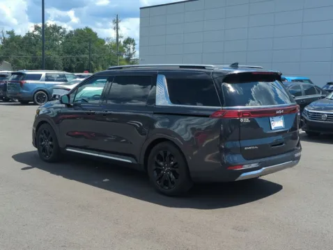 More photos of 2023 Kia Carnival SX Prestige at Step One Kia Fort Walton Beach, FL