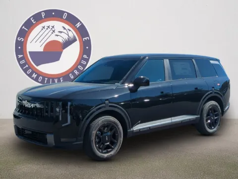Photos of 2027 Kia Telluride LX for sale in Fort Walton Beach, FL at Step One Kia Fort Walton Beach