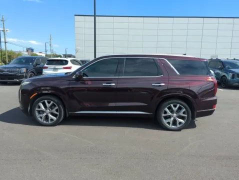 More photos of 2021 Hyundai Palisade Limited at Step One Kia Fort Walton Beach, FL