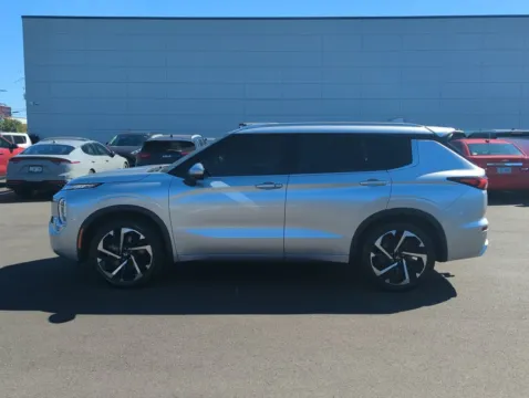 More photos of 2022 Mitsubishi Outlander SEL at Step One Kia Fort Walton Beach, FL